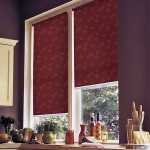 فتح مصاريع المتداول على نافذة المطبخ