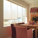 صنع نافذة كبيرة في منطقة الطعام