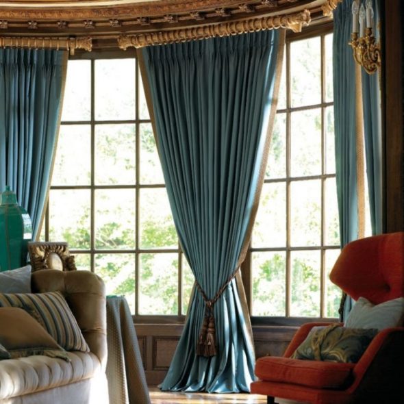 اللون الأزرق يوسع المساحة