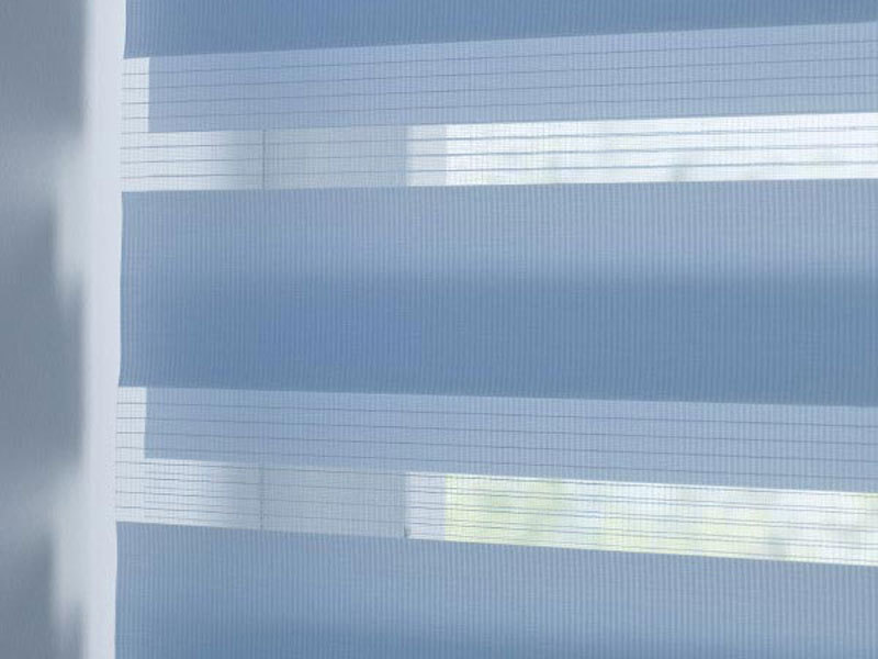 ستائر قماشية مخططة ليل نهار