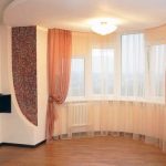 الطنف مخبأة في السقف يجعل الوهم من ارتفاع الستائر