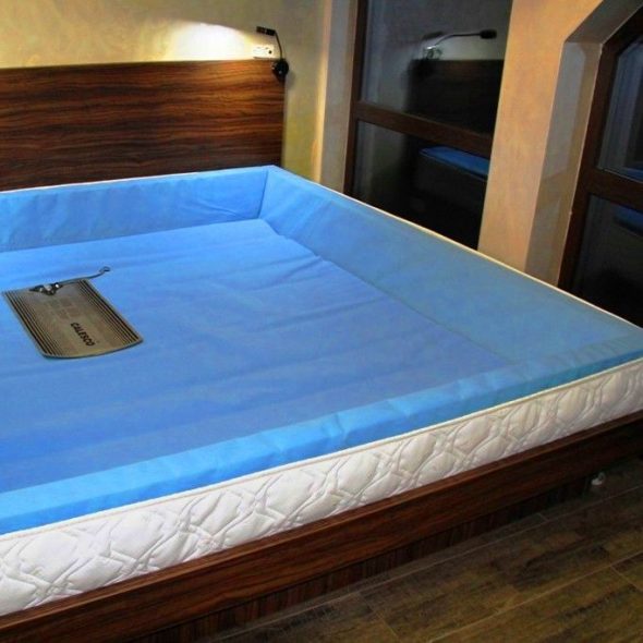 فراش مع طبقة دعم إضافية