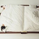 السرير الأصلي للأطفال على الأرض