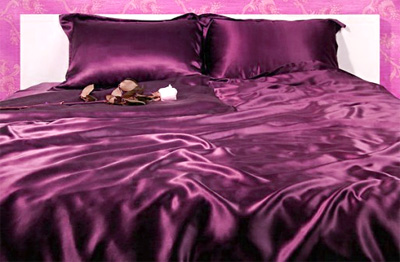 الفراش الحرير