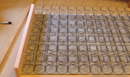 ننشر الطبقات: رغوة المطاط ، شعر ، الينابيع