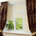 الستائر الدوارة نوع الكاسيت على نافذة المطبخ