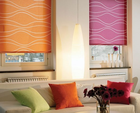 ستائر وردية وبرتقالية