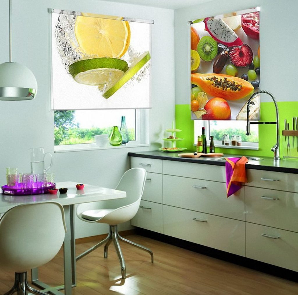 ستائر ملفوفة مع طباعة صور فواكه