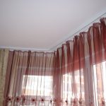 سوف الطنف المنحني خلق تصميم أنيق وأنيق.