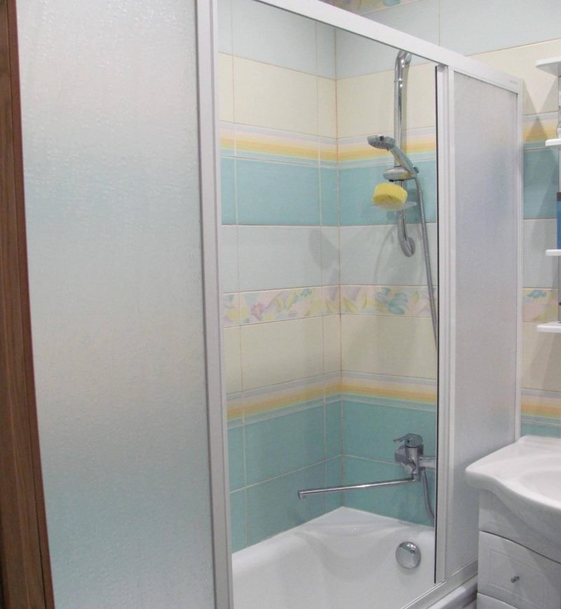 شاشة واقية من البلاستيك مع اللوحات نوع المقصورة