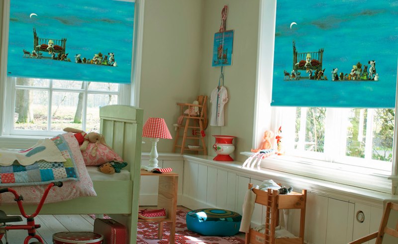 طباعة الصور على الستائر الدوارة في غرفة الأطفال