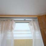 كورنيش سكة بيضاء ملحقة بالسقف