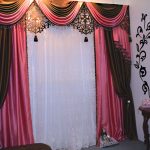 lambrequin الأسود والوردي مع إدراج مخرمة