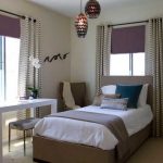 الجمع بين الستائر الدوارة مع الستائر على التوالي