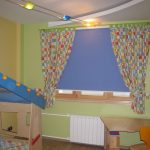 ستارة زرقاء من القماش الكثيف