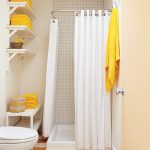 شريط على شكل حرف L للحمام الشمسي مع دش