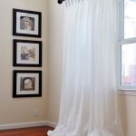 ستارة بيضاء على كورنيش أسود