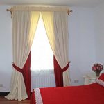 اللون الأحمر في المناطق الداخلية من غرفة النوم