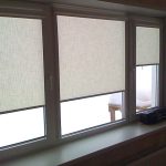 الستائر الدوارة عالية الجودة على النافذة الثلاثية