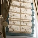 ستائر تتالي من نوعين من القماش تبدو جيدة في الداخل