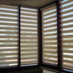 ستائر كاسيت على نوافذ الزاوية