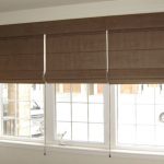 الستائر الرومانية الكلاسيكية لنافذة ثلاثية