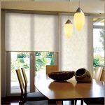 الستائر الخفيفة الكلاسيكية لغرفة الطعام