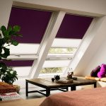 نوافذ Mansard مع ستائر سميكة