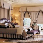 لامبريكون أحادي الصوت مع حدود