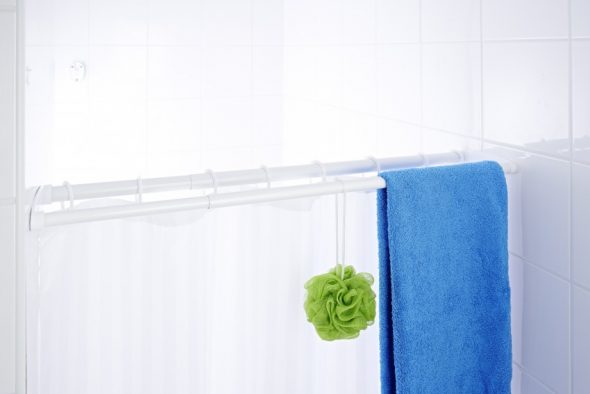 قضيب بلاستيكي مزدوج