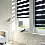 الستائر الدوارة باللون الأسود