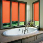 الستائر الدوارة البرتقال للحمام