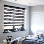 أعمى ليلا ونهارا في المناطق الداخلية من غرفة النوم