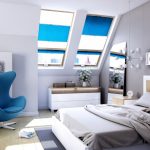 ستائر زرقاء على المناور