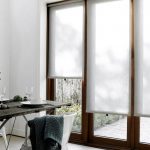 ستائر شفافة من المواد الخفيفة