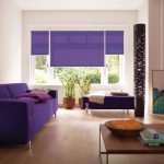 أريكة Filetovy في المناطق الداخلية من غرفة المعيشة