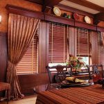 كورنيش خشبي أنيق لتناول الطعام الكلاسيكي