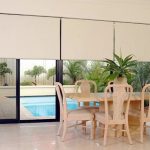 مجموعة الطعام مع الأثاث الخشبي