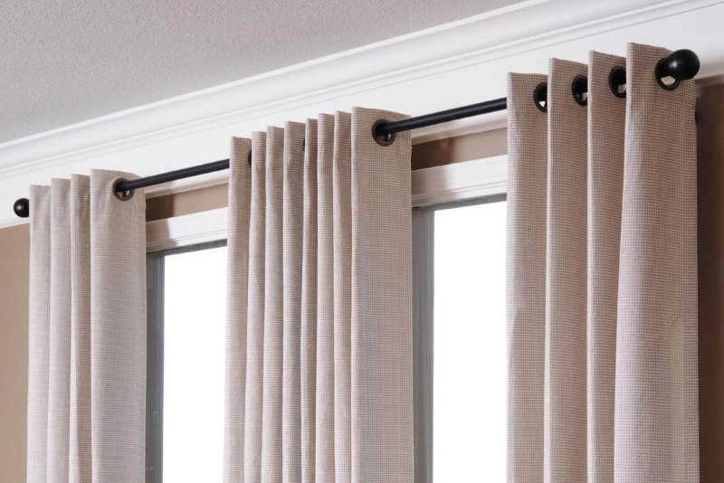 تعليق الستار العيينة مع كورنيش أنبوبي