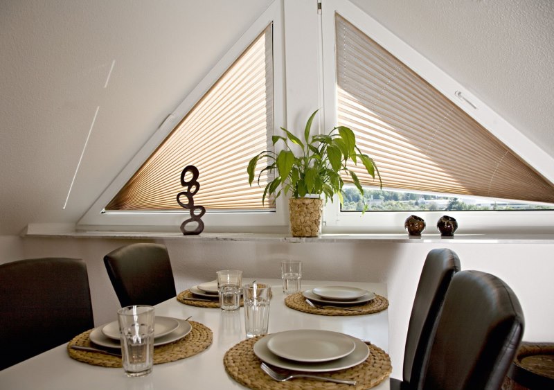 الستائر plisse على المناور الثلاثي