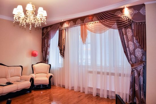 كورنيش سقف ثلاثي الصف